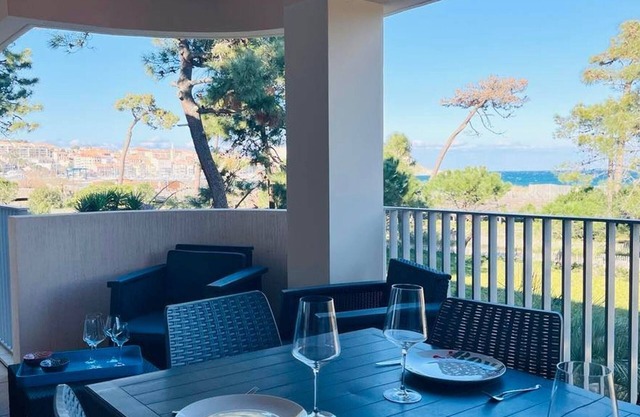 3-room apartment, 2 beds, beach, parking, AC, WiFi