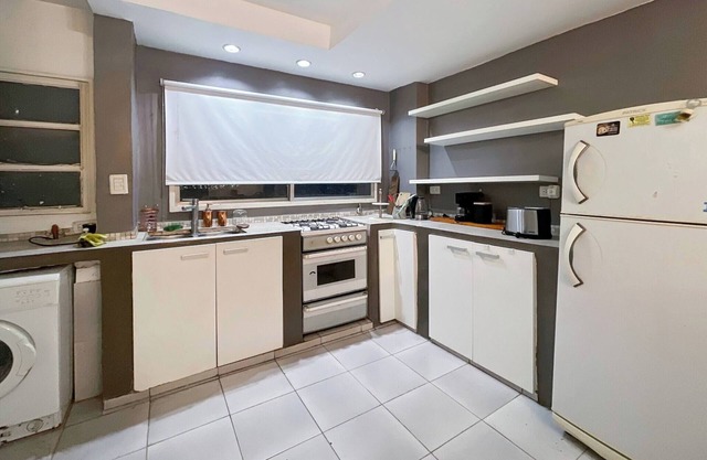 3-Room Apartment for Temporary Rental Across from Plaza de Los Dos Congresos