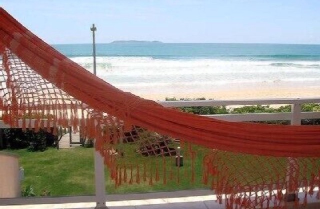 3 SEA-FRONTED Houses - Beach of Mariscal, Bombinhas, SC - HOUSE #7