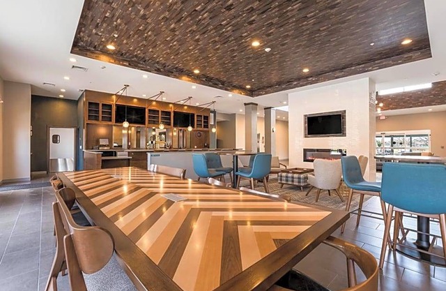 3-Star Hotel ∙ Four Points by Sheraton Elkhart