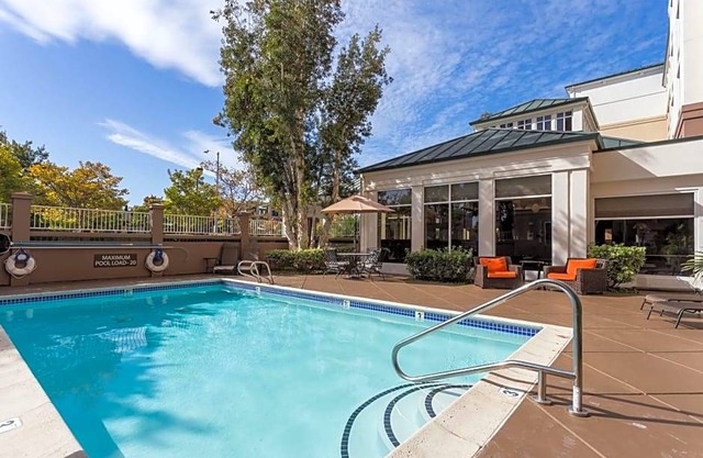 3-Star Hotel ∙ Hilton Garden Inn San Mateo