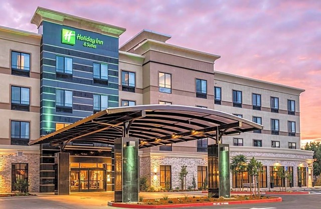 3-Star Hotel ∙ Holiday Inn Hotel & Suites Silicon Valley – Milpitas, an IHG Hotel