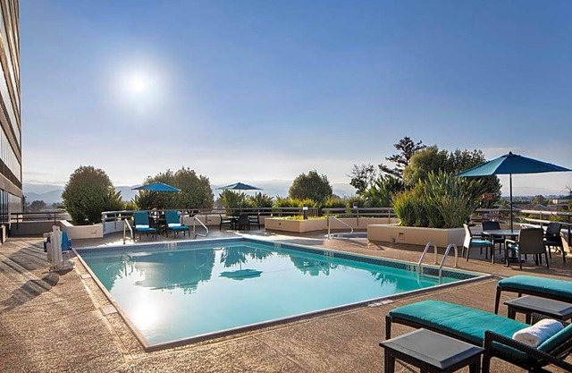 3-Star Hotel ∙ Sonesta San Jose