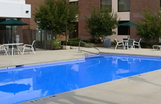 3 Tranquil Units w/Free Parking and Pool! Close to Bridge Tar River Trail