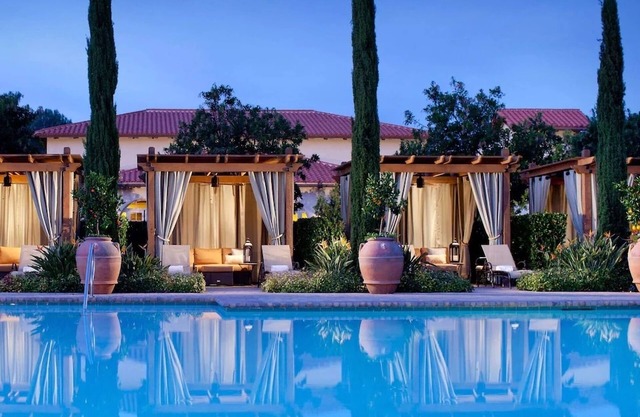 3 Units, Garden or Fountain View Room, Two Queen Beds at Rancho Bernardo Inn
