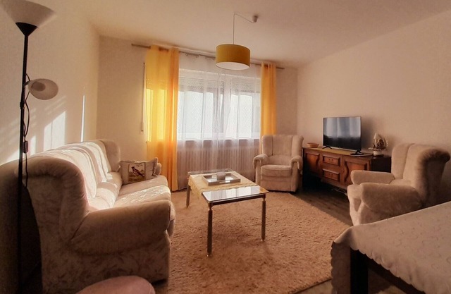 3-zimmer Souterrain Wohnung am Kurpark