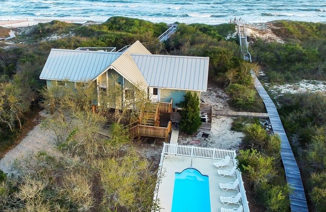 30% OFF AUGUST 2025 WEEKS! 4 BR/2 BA, Heated Pool, Spa and Awesome Reviews!
