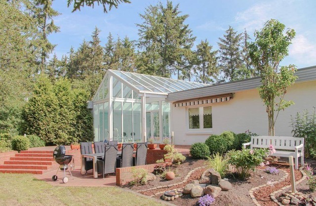 300 m² House ∙ 3 bedrooms ∙ 6 guests