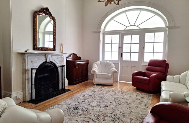 300 steps to Glenelg Beach | Spacious, renovated heritage apartment