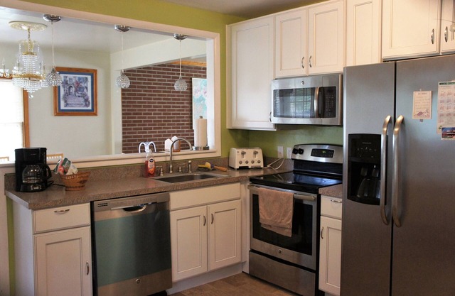 3000sf 5 Bedroom House In Northern suburb Of Richmond