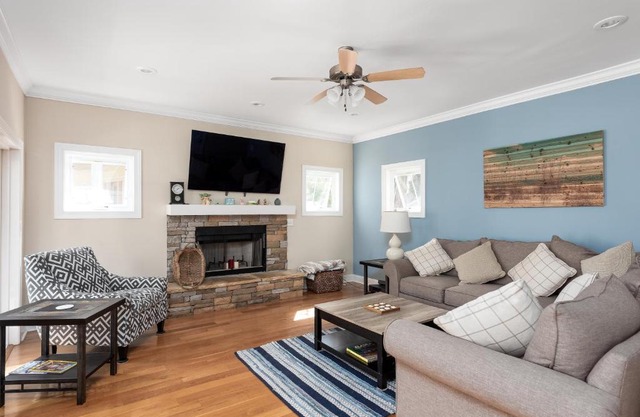 3076 Seabrook Village Drive
