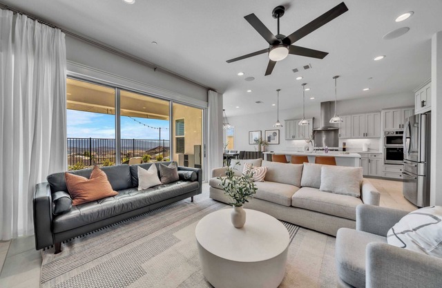 30nights Min｜Mainfloor Bedroom｜Garage Access｜Pet friendly｜Natural Light #42174