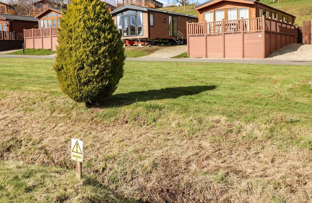 31 BADGERS RETREAT, pet friendly, with hot tub in Richmond