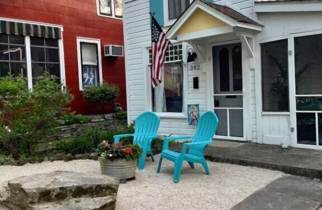 342 Lynn in Lakeside