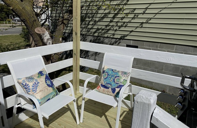 35 2 BATH! BBQ! Wash/Dry, Fenced Yard, dishwasher