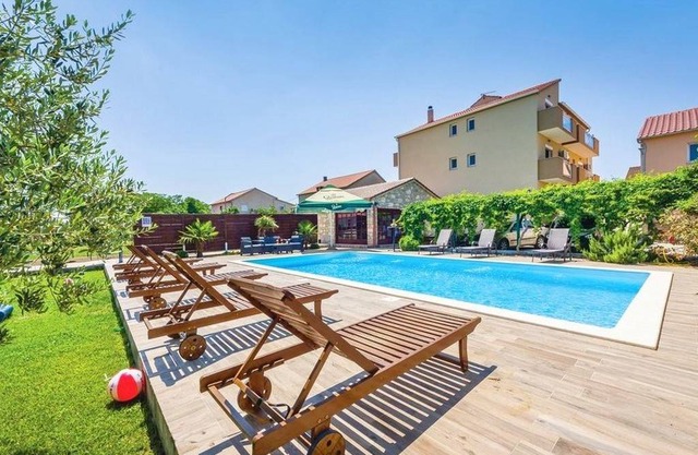 Adelheid Biograd 