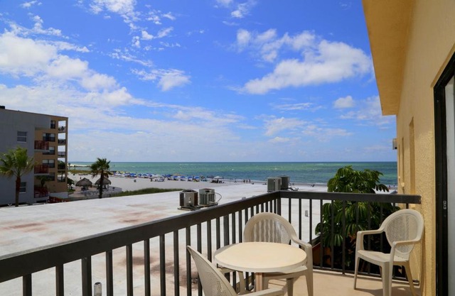 350 Surf Song Resort