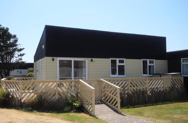 37A Medmerry Park 2 Bedroom Chalet