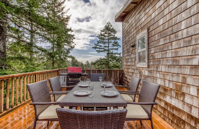 390 High MCA 567 - Meredith Lodging