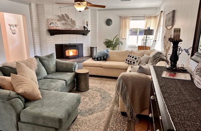 3Bd/2b home, near wedding locations, wineries, Temecula, Resort & Casinos, Views