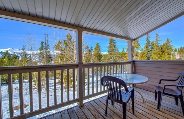 3BD on FREE Bus Route, Min to Slopes & Downtown!