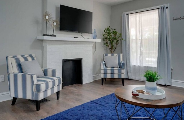 3BR 1.5BA, Renovated, Full Unit