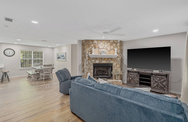 3BR/2BA House near OWA, Gulf Shores, and Orange Beach, Spacious and Cozy!