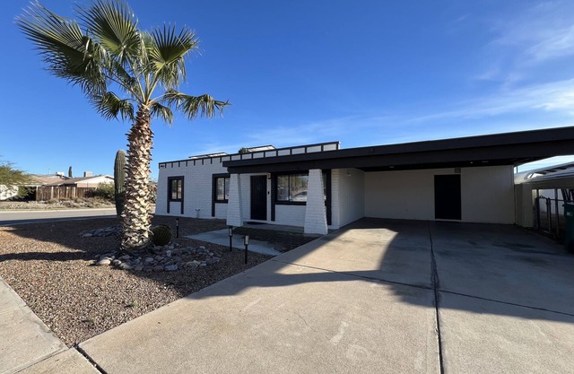 3BR/2BA Northwest Topgolf Area with Pool, 3BR/2BA Northwest Topgolf Area with Pool