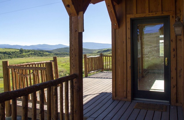 3Br 2Bth mountain view house at Ten Peaks Ranch, Nr Aspen