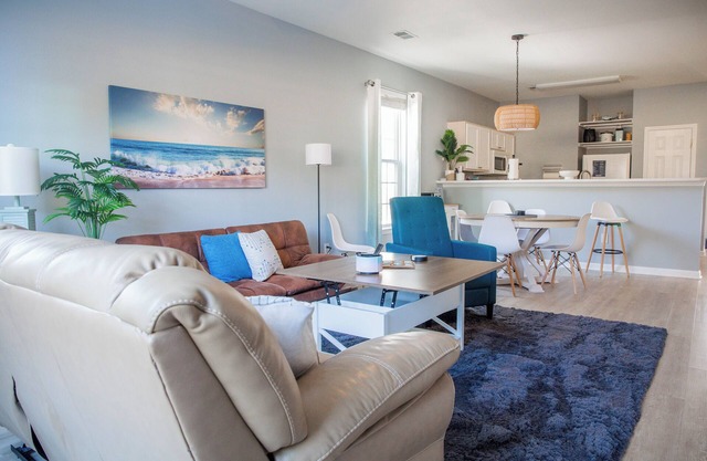 3BR/Ground level/Golf course/5miles to beach