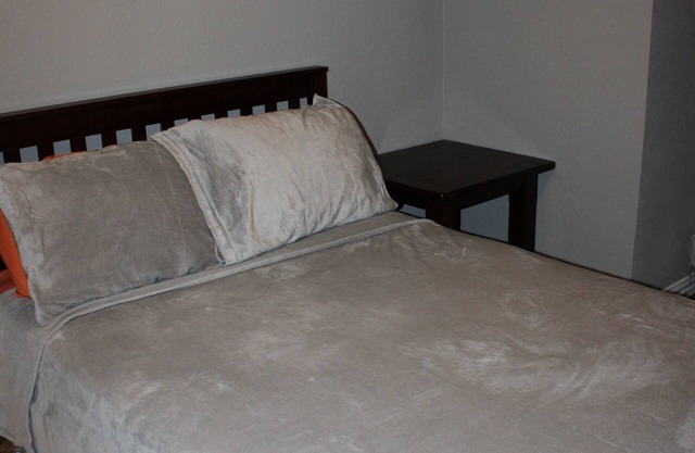 3BR House minutes from Downtown