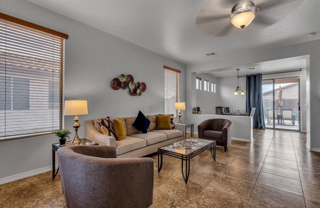 3BR Mesa Resort Home w/Community Pool, Hot Tub, Tennis & Basketball | 5 Mins off Hwy | Golf | Hiking