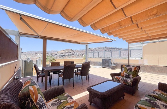 3BR Valley Dreamhouse -Solarium Terrace AirCon & P