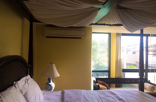 3BR whole oriental house 300m BTS Thong Lo