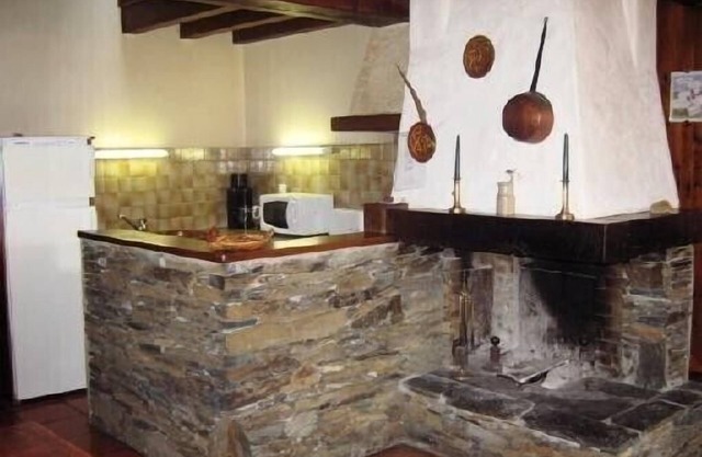 3étoiles beautiful cottage in mountain character in small Pyrenean village