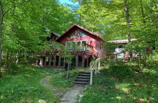 4 Bdrm Beach Front Home on Traverse Bay! Summer 2025 Openings!