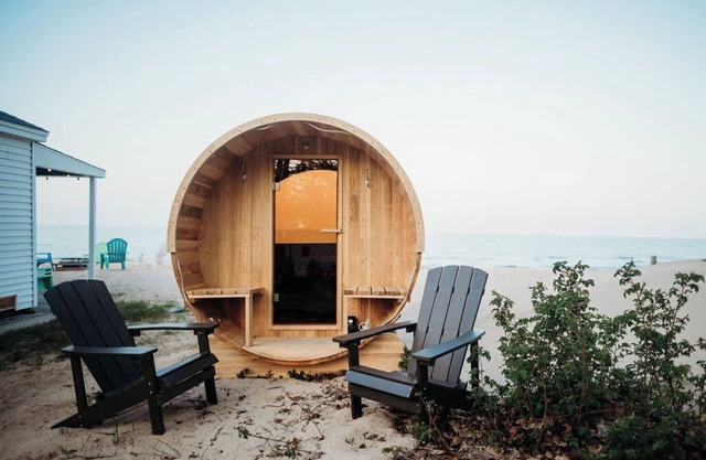 4 Beachfront Cottages - New Bathrooms/Roofs!