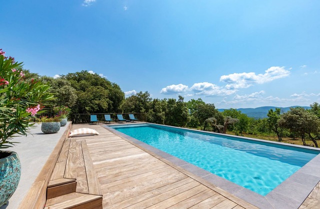 4 Bed, 12m Pool, Incredible Views, 5 min Walk to Village, Underfloor Cooling