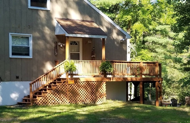 4 Bed 3 Bath Beautiful and Peaceful Riverfront Tranquility