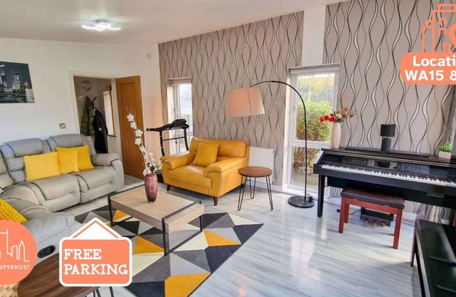 4 Bed Home in Altrincham by City SuperHost