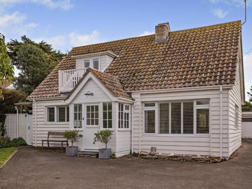 4 Bed in West Bexington DC149