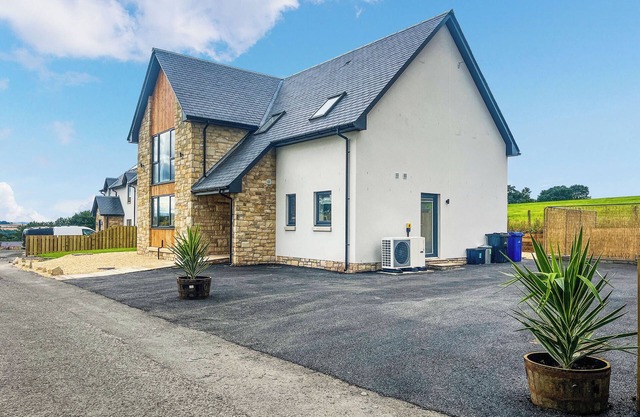 4 bedroom accommodation in Berwick-upon-Tweed