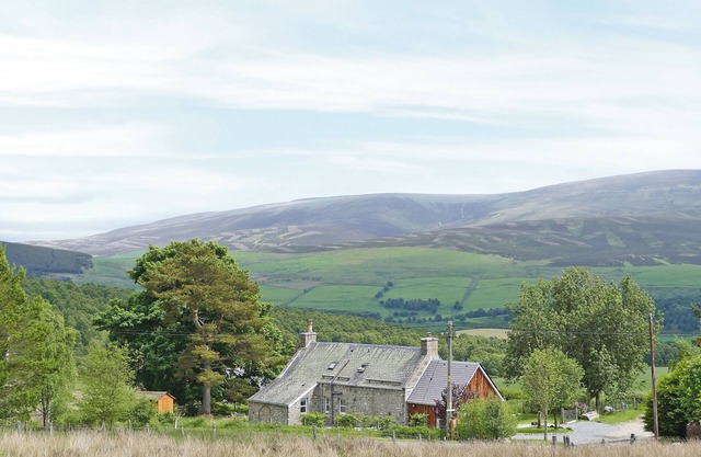 4 bedroom accommodation in Advie, near Grantown-on-Spey