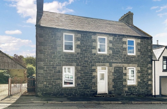 4 bedroom accommodation in Glenluce, near Stranraer