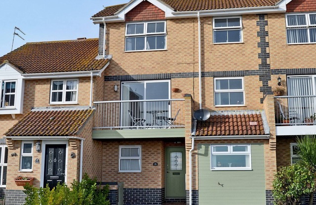 4 bedroom accommodation in Clacton-on-Sea