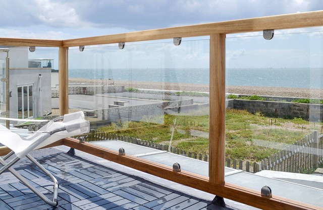 4 bedroom accommodation in Hayling Island