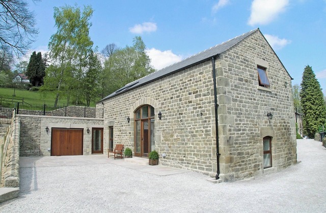 4 bedroom accommodation in Grindleford