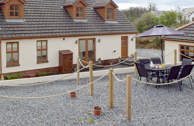 4 bedroom accommodation in Mynydd Cerrig, near Llanelli