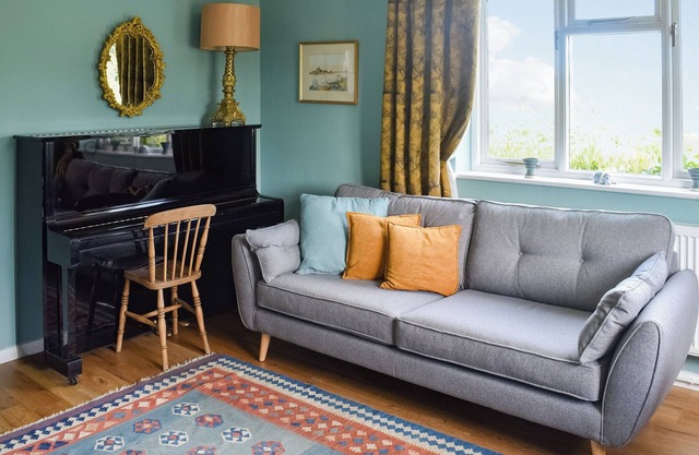 4 bedroom accommodation in Saxmundham