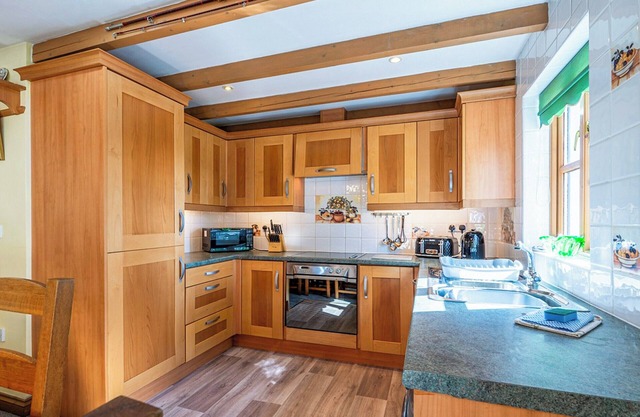 4 bedroom accommodation in Beaworthy